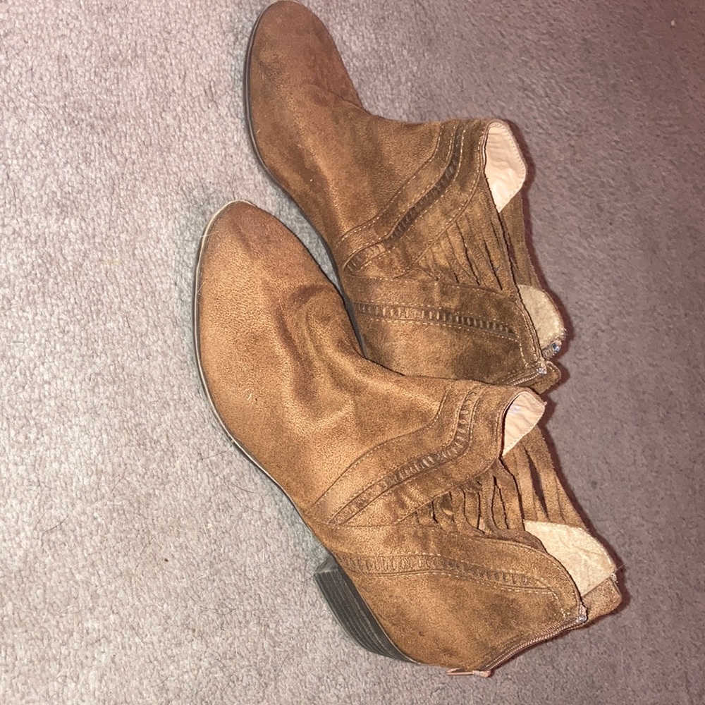 Super cute and comfy size 8.5 booties like new